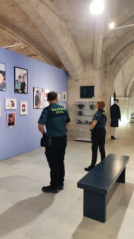 Mujeres de Uniforme — imagen 32