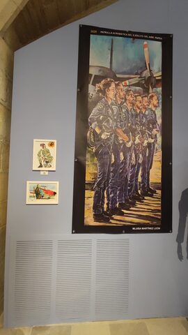 Mujeres de Uniforme — imagen 50