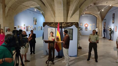 Mujeres de Uniforme — imagen 97