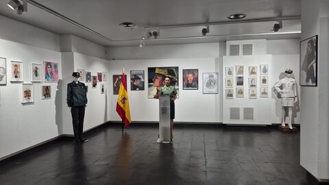 Fotografía 19 de la exposición Mujeres de Uniforme en Guadalajara