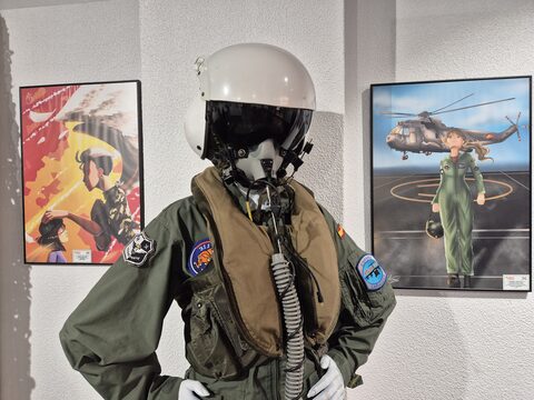 Fotografía 25 de la exposición Mujeres de Uniforme en Guadalajara