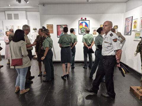 Fotografía 41 de la exposición Mujeres de Uniforme en Guadalajara