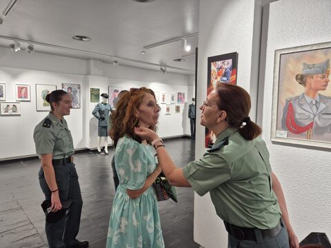Fotografía 56 de la exposición Mujeres de Uniforme en Guadalajara