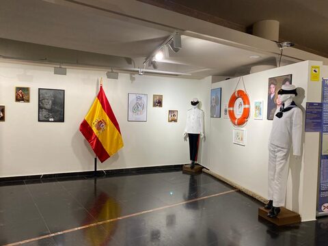 Fotografía 12 de la exposición Mujeres de Uniforme en el Palacio de Villahermosa (Huesca)