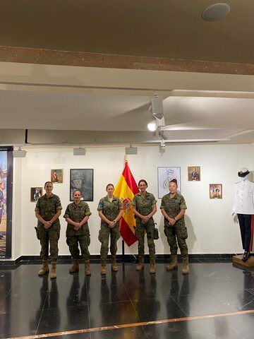 Fotografía 27 de la exposición Mujeres de Uniforme en el Palacio de Villahermosa (Huesca)