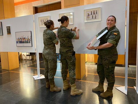 Fotografía 34 de la exposición Mujeres de Uniforme en el Palacio de Villahermosa (Huesca)