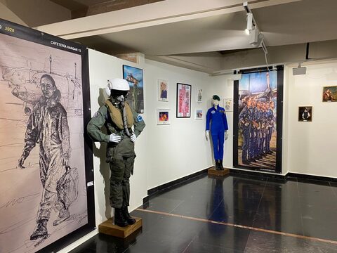Fotografía 8 de la exposición Mujeres de Uniforme en el Palacio de Villahermosa (Huesca)