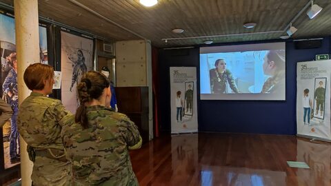 Fotografía 51 de la exposición de pinturas en Soria