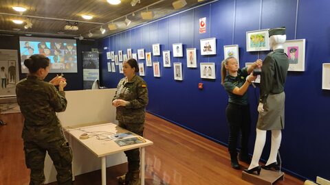 Fotografía 71 de la exposición de pinturas en Soria