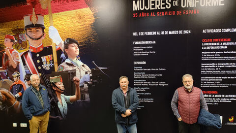 Fotografía 3 de la exposición Mujer y Guardia Civil en Zaragoza