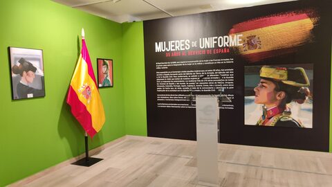 Fotografía 34 de la exposición Mujer y Guardia Civil en Zaragoza