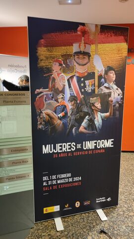 Fotografía 4 de la exposición Mujer y Guardia Civil en Zaragoza