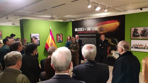 Fotografía 60 de la exposición Mujer y Guardia Civil en Zaragoza