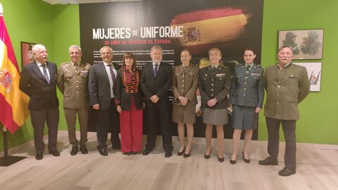 Fotografía 68 de la exposición Mujer y Guardia Civil en Zaragoza