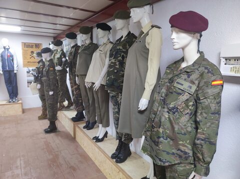 Fotografía 23 de la Sala Histórica Mujeres de Uniforme en Navaleno (Soria)