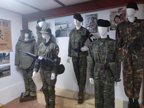 Fotografía 24 de la Sala Histórica Mujeres de Uniforme en Navaleno (Soria)