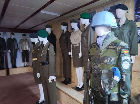 Fotografía 39 de la Sala Histórica Mujeres de Uniforme en Navaleno (Soria)