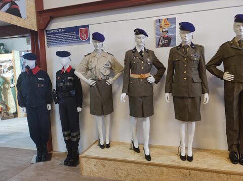 Fotografía 50 de la Sala Histórica Mujeres de Uniforme en Navaleno (Soria)