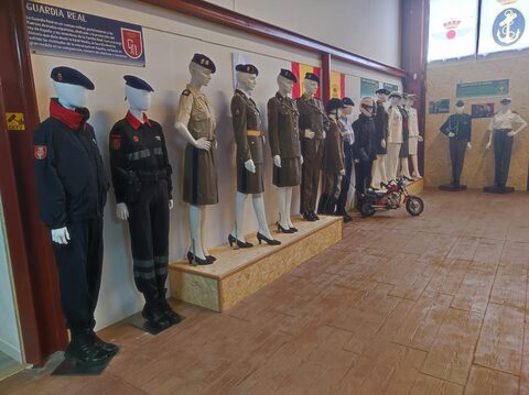 Fotografía 71 de la Sala Histórica Mujeres de Uniforme en Navaleno (Soria)
